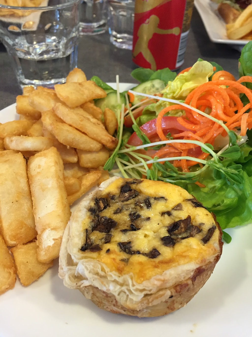 Shellharbour Country Kitchen | cafe | 10 Addison St, Shellharbour NSW 2529, Australia | 0242963205 OR +61 2 4296 3205
