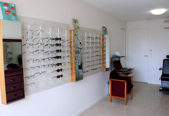 Julie Weir Optometrist | 82 Bundah St, Camp Hill QLD 4152, Australia | Phone: (07) 3901 6720