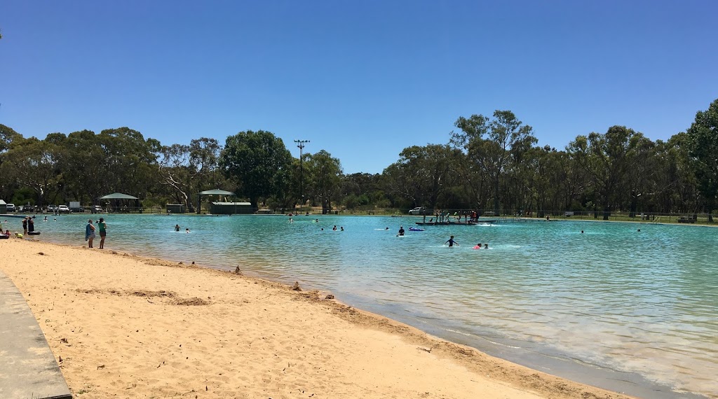 Naracoorte Swimming Lake | park | Moore St, Naracoorte SA 5271, Australia | 0887601100 OR +61 8 8760 1100