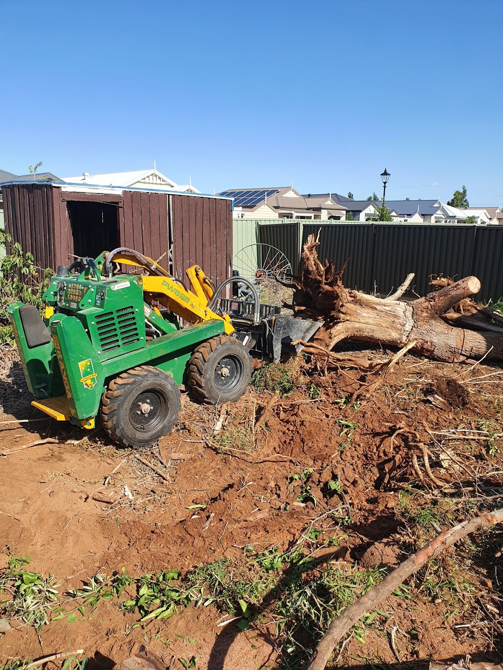 Shepparton mini diggers landscaping and gardening | general contractor | 12 Mundoona Ct, Mooroopna VIC 3629, Australia | 0447772974 OR +61 447 772 974