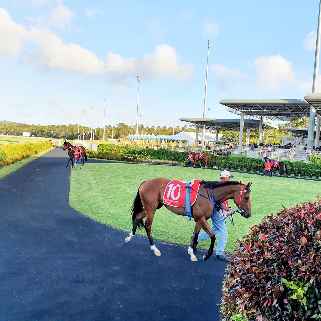 Sunshine Coast Turf Club | 170 Pierce Ave, Caloundra QLD 4551, Australia | Phone: (07) 5491 6788