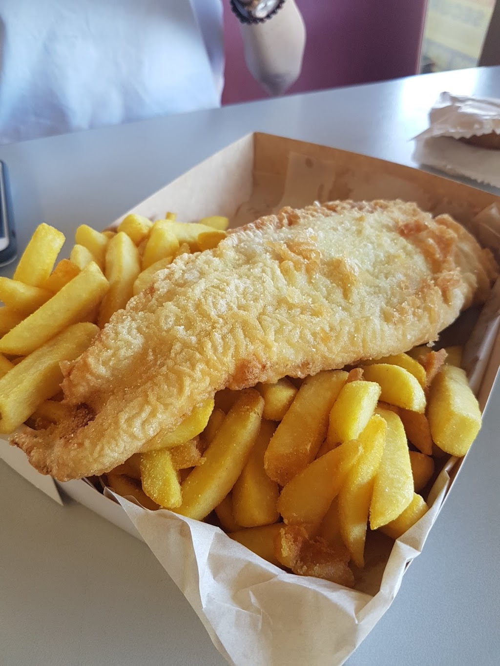 Apollos Fish And Chips | 134 Victoria St, Ballarat East VIC 3350, Australia | Phone: (03) 5333 3411
