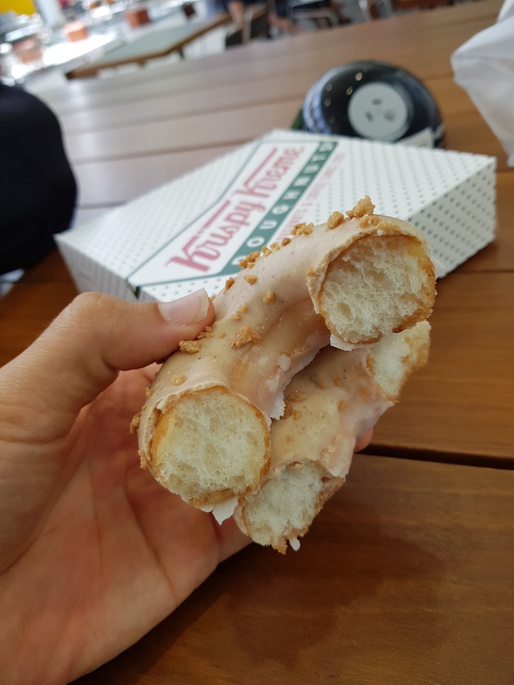 Krispy Kreme Brisbane Qantas | bakery | 2, Brisbane Airport, Domestic Terminal, 32 Bribie Way, Eagle Farm QLD 4008, Australia | 0738606719 OR +61 7 3860 6719