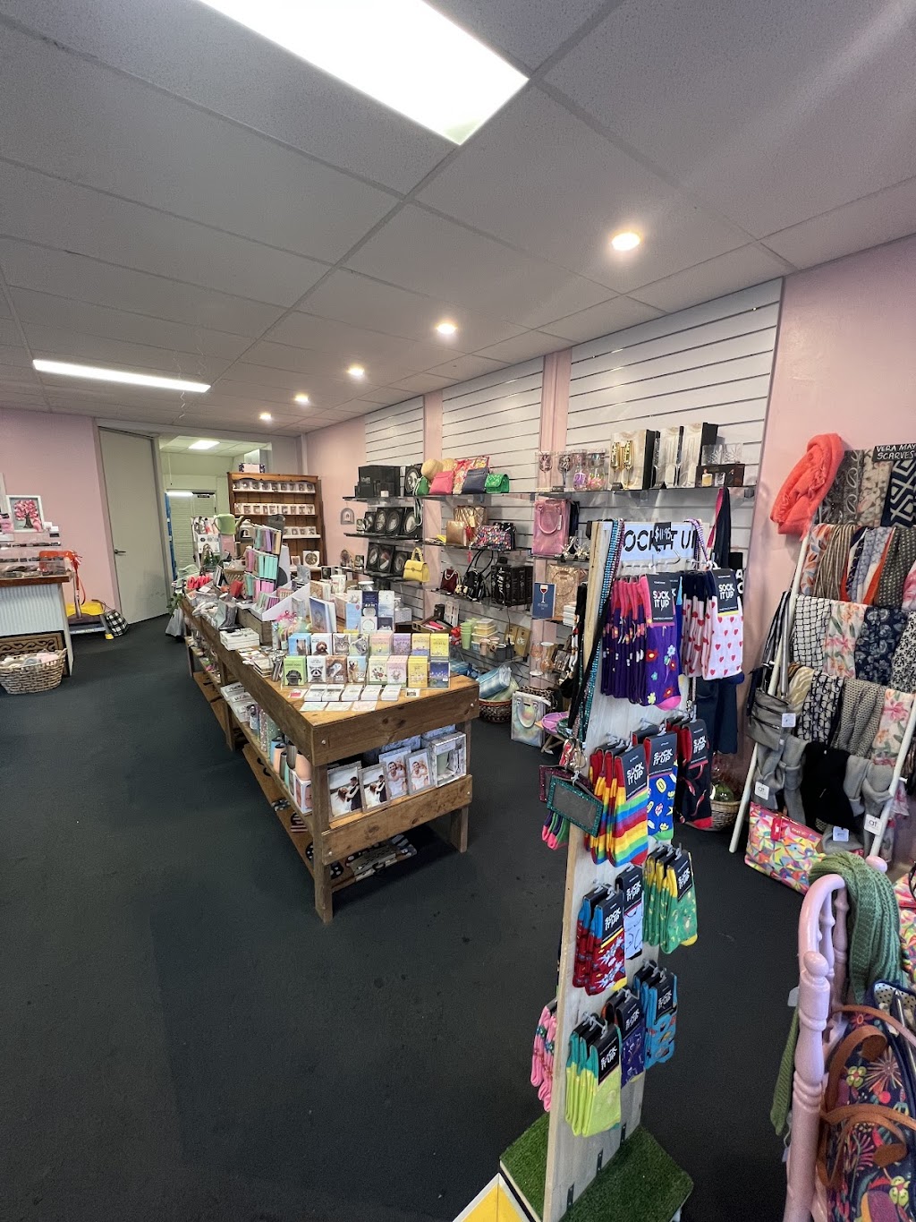 The Corner Gift Store | 96 Mollison St, Kyneton VIC 3444, Australia | Phone: (03) 5423 2473