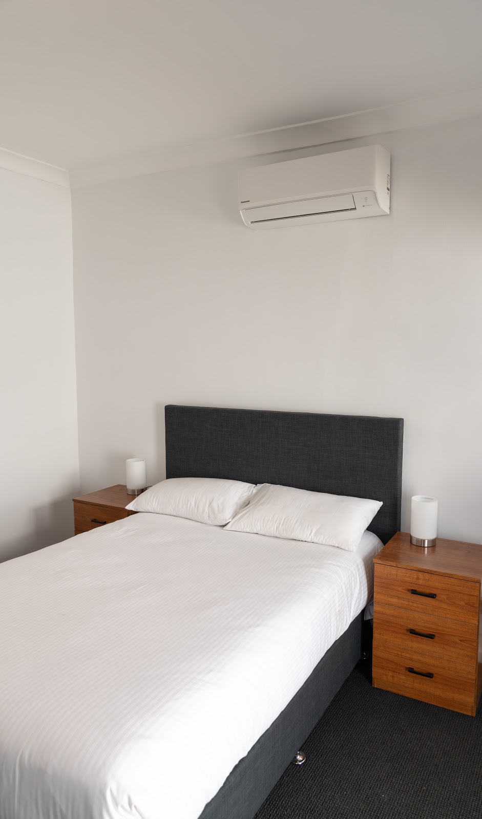 Motel on Becker | 19-23 Becker Terrace, Tintinara SA 5266, Australia | Phone: 0491 014 123