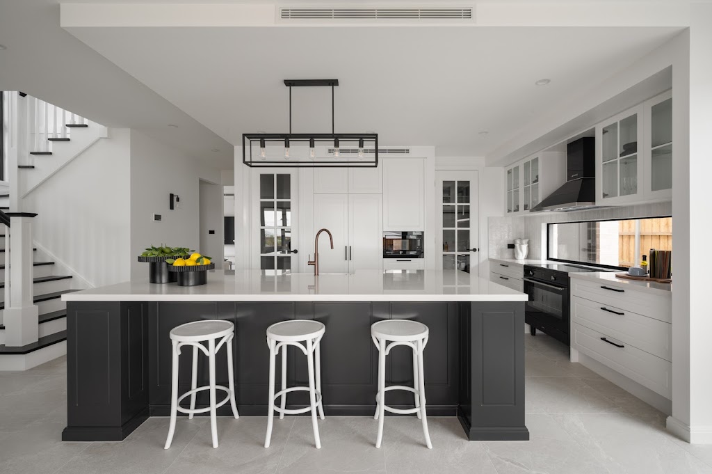 Wisdom Homes - Menangle Park Display Centre | 10 Subzero Cr, Menangle Park NSW 2563, Australia | Phone: (02) 4606 2419