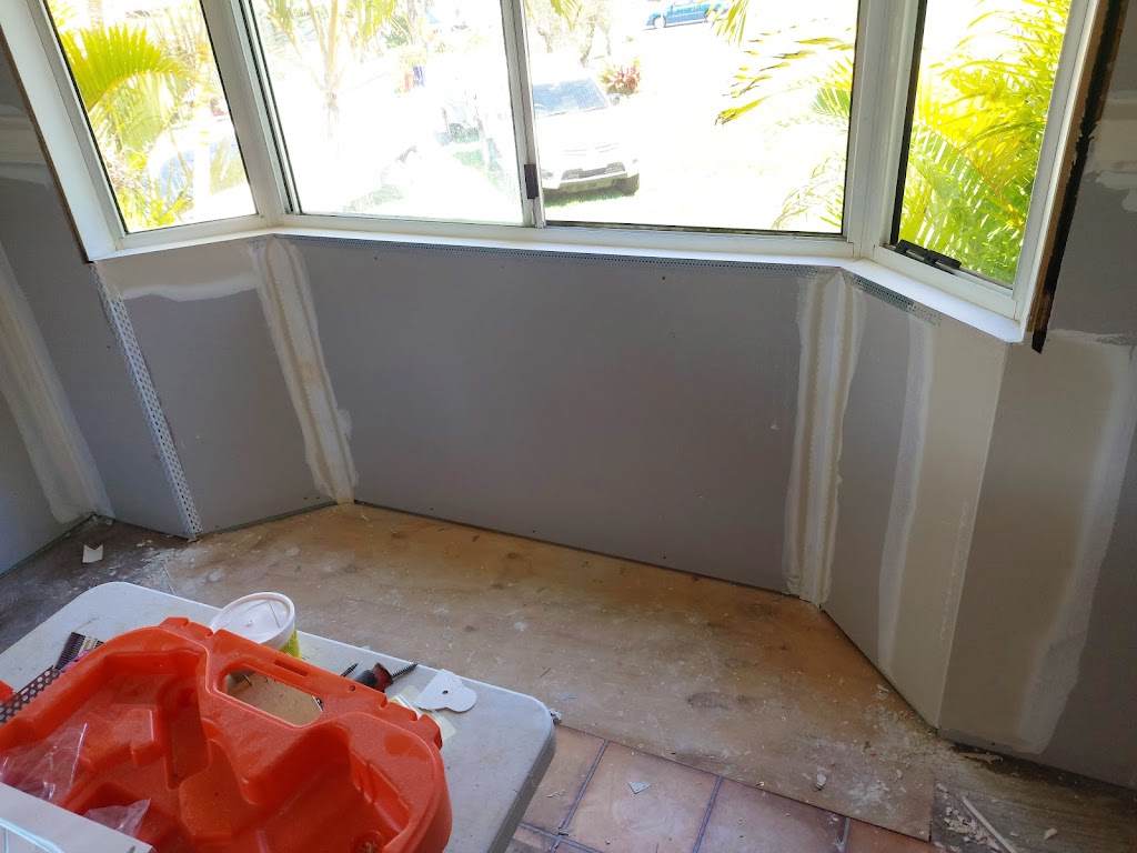 Damos handyman home solutions | 19 Eyre Cres, Forster NSW 2428, Australia | Phone: 0406 746 452