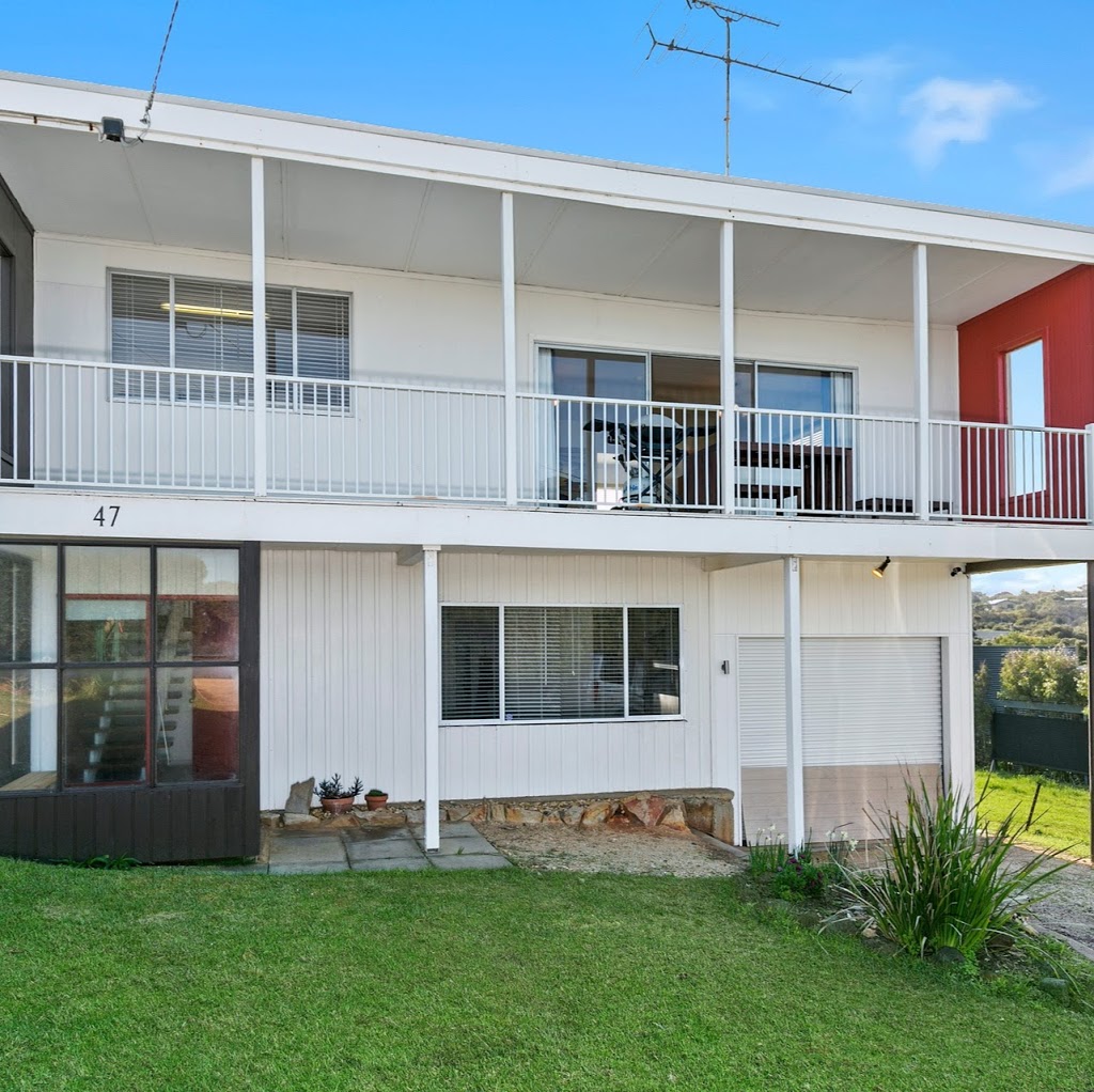 HAPPY DAYS SURF HOUSE | lodging | 47 Eagle Rock Parade, Aireys Inlet VIC 3231, Australia | 0352200200 OR +61 3 5220 0200