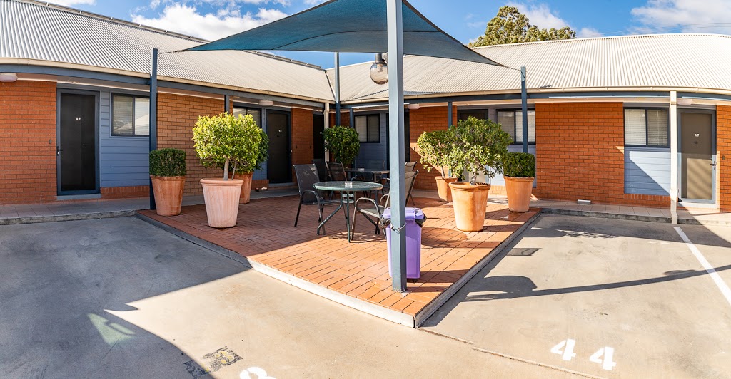 Albert Motel | Cnr Albert and, Morton St, Moree NSW 2400, Australia | Phone: (02) 6751 1040