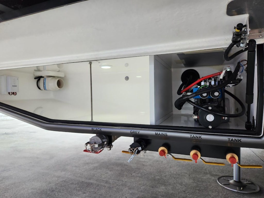 Paradise Luxury Motorhomes | 21 Dixon St, Yatala QLD 4207, Australia | Phone: (07) 3063 5168