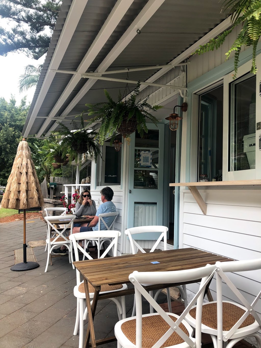 Coast | restaurant | Barrenjoey Rd, Palm Beach NSW 2108, Australia