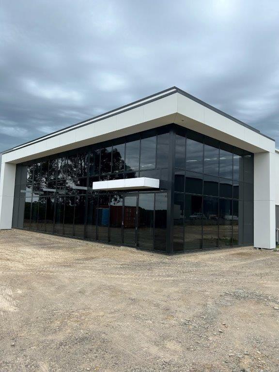 Central Highlands Windows | 508 Dowling St, Wendouree VIC 3355, Australia | Phone: (03) 5339 6799