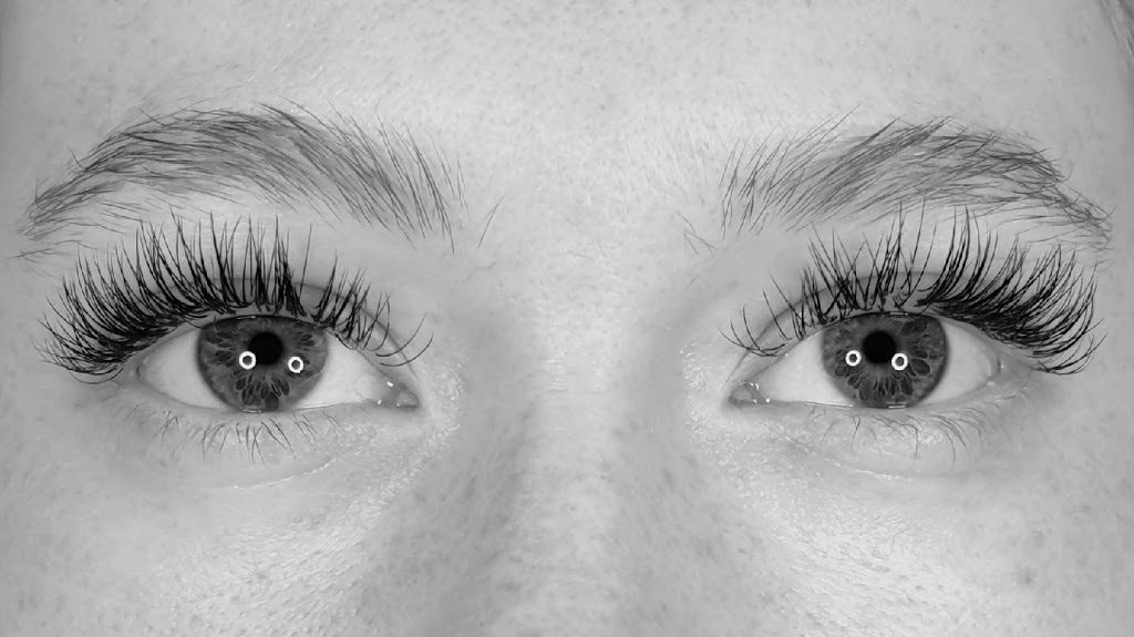 That Lashed Life | Oakhill Cres, Colebee NSW 2761, Australia | Phone: 0477 715 353