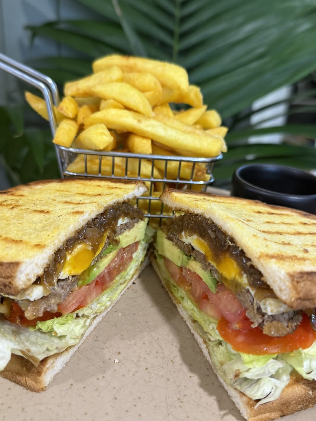 Roxys Cafe | 19 Dokic Wy, Baranduda VIC 3691, Australia | Phone: (02) 6062 2033