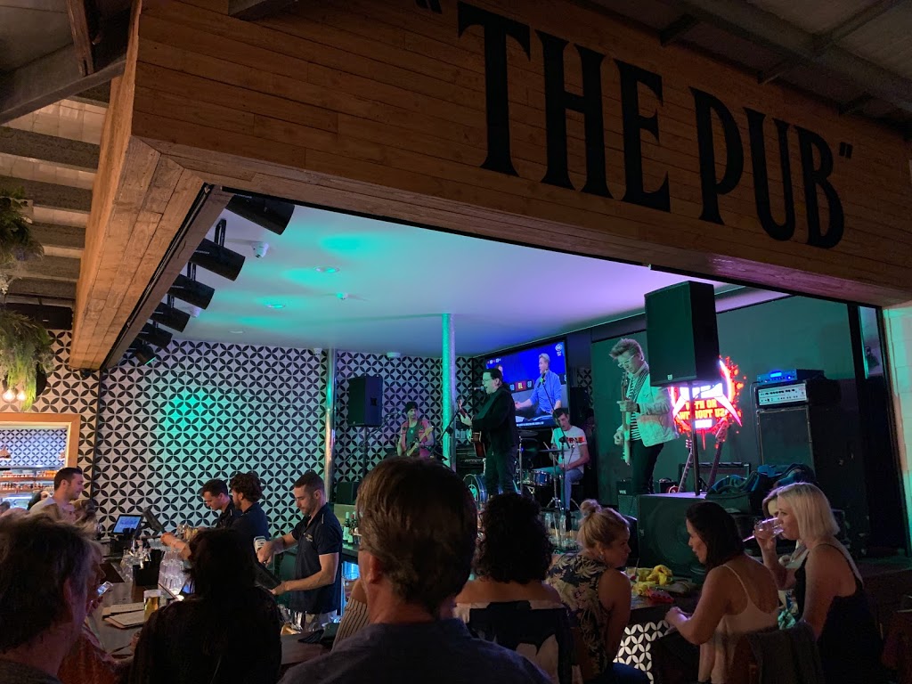 The Pub | restaurant | 16 Airlie Esplanade, Airlie Beach QLD 4802, Australia | 0749641777 OR +61 7 4964 1777