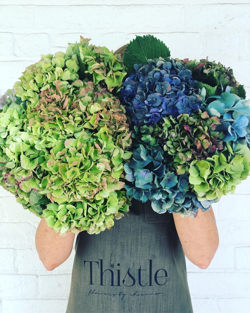 Thistle Flowers By Rhiannon | 24 Borough Dr, Kerang VIC 3579, Australia | Phone: 0477 016 363