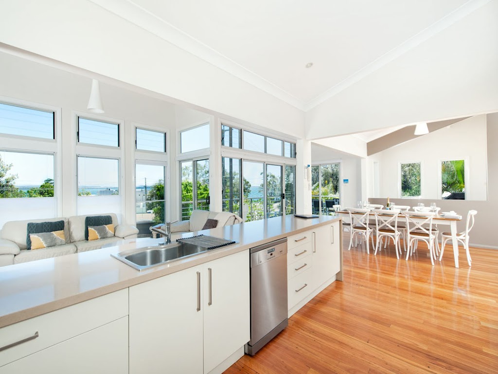 Beachside Haven | 5 Pantowora St, Corlette NSW 2315, Australia | Phone: (02) 4044 5021