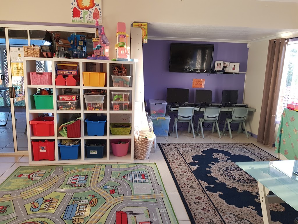 Small World Child Care Centre | 113 Pappas Way, Carrara QLD 4211, Australia | Phone: (07) 5594 1844