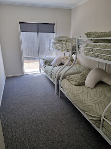Olleys Place | 41 George Mason St, Wellington East SA 5259, Australia | Phone: 0402 336 428