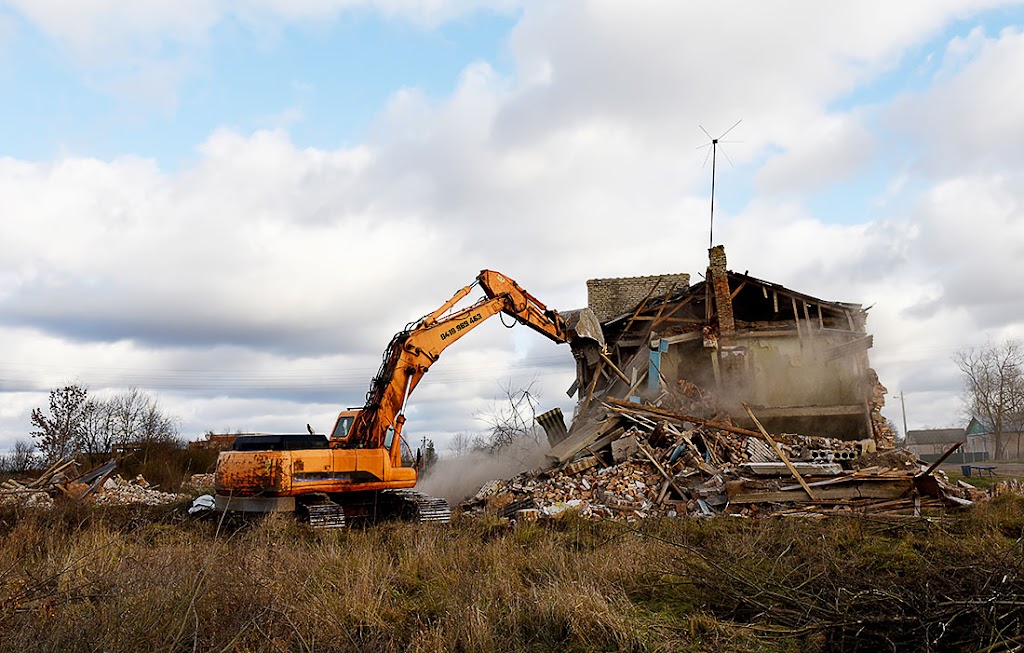 Noosa Demolition | 39 Eumundi Rd, Noosaville QLD 4566, Australia | Phone: 0418 989 463