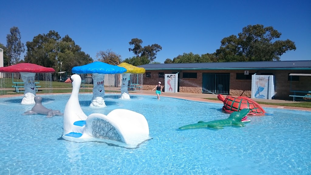 Lightning Ridge Water Theme Park | amusement park | Gem St, Lightning Ridge NSW 2834, Australia | 0459951190 OR +61 459 951 190