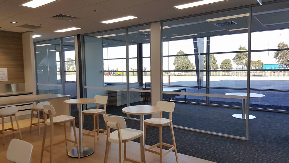 Clear View Commercial Glass | store | 1925 S Gippsland Hwy, Clyde VIC 3978, Australia | 0359981925 OR +61 3 5998 1925