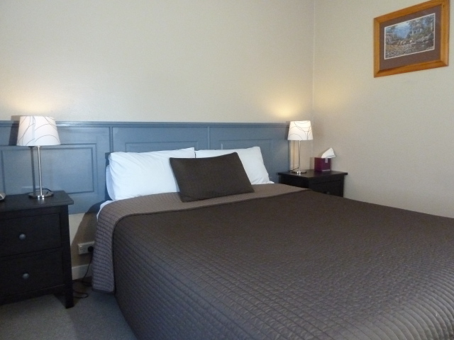 Airlie House Motor Inn | lodging | 229 New England Hwy, Scone NSW 2337, Australia | 0265451488 OR +61 2 6545 1488