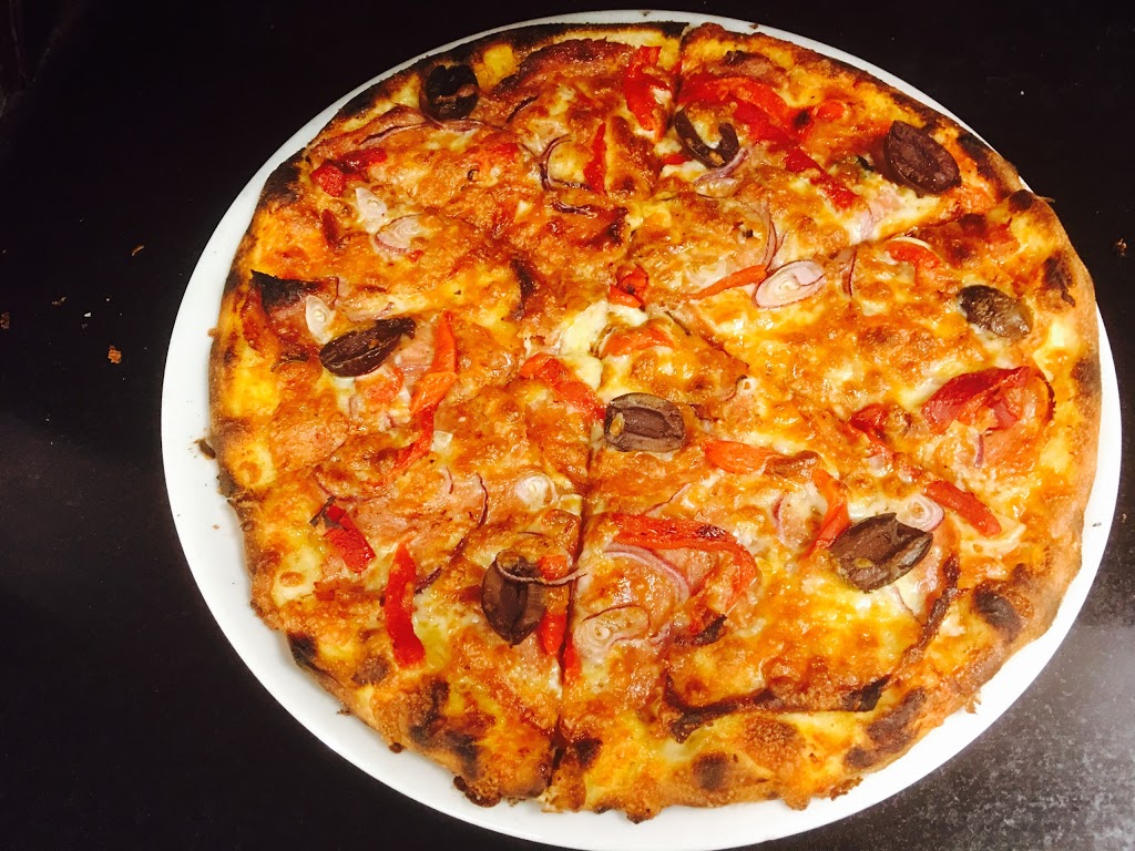 La Casetta Pizzeria | meal delivery | Shop 5/9 Scullin Pl, Scullin ACT 2614, Australia | 0261937240 OR +61 2 6193 7240