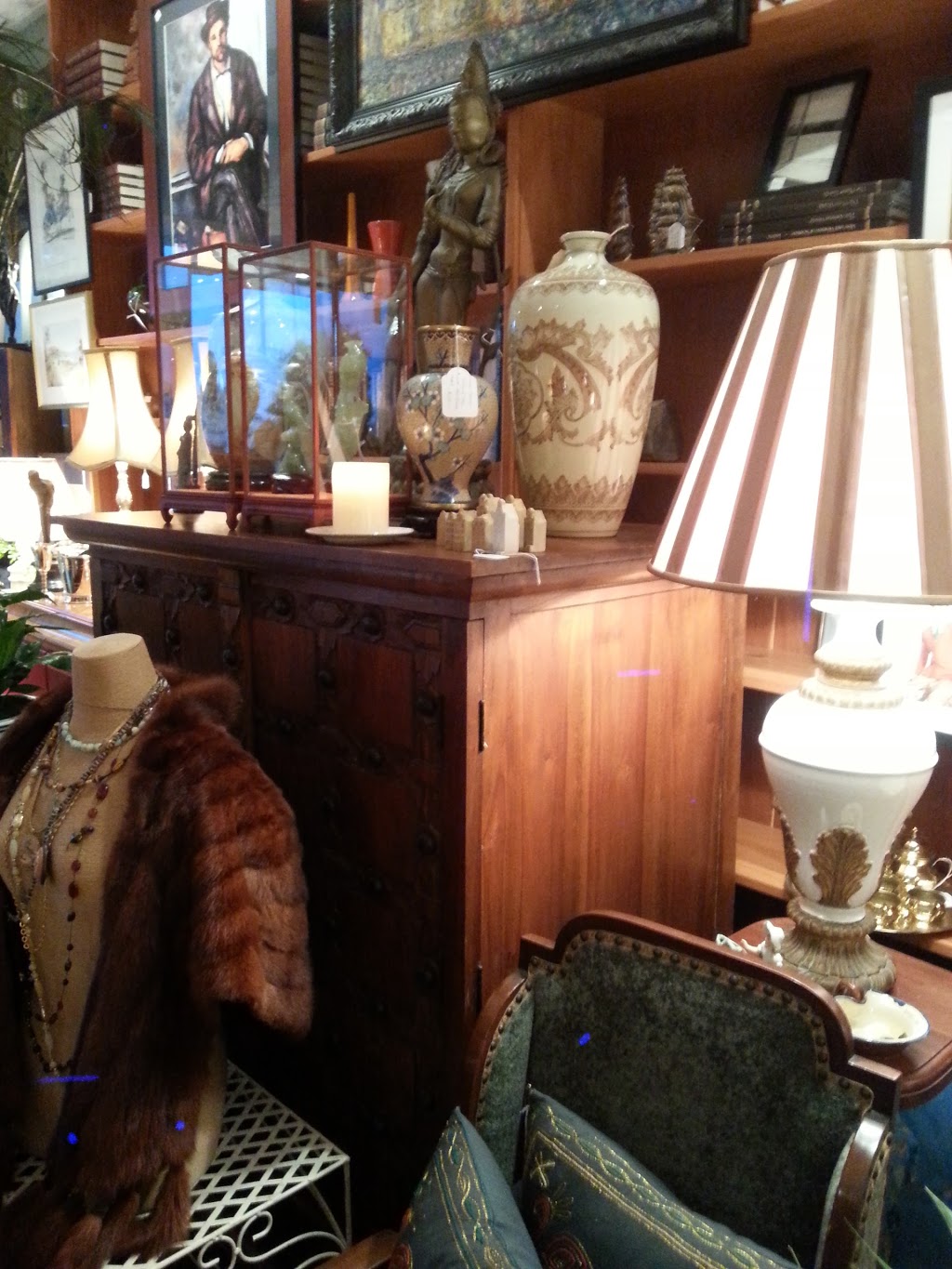 Coopers Antiques | home goods store | 18 Ross St, Oberon NSW 2787, Australia | 0263365395 OR +61 2 6336 5395