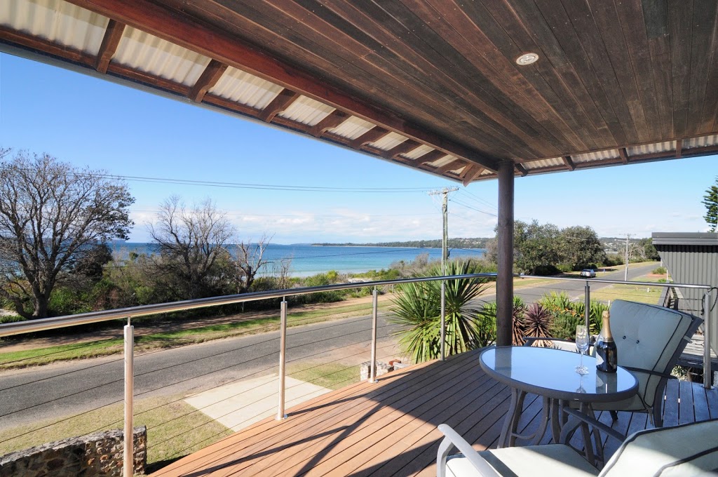 Oasis on the Beach | Jervis Bay Rentals | lodging | 19 Illfracombe Ave, Vincentia NSW 2540, Australia | 0244076007 OR +61 2 4407 6007