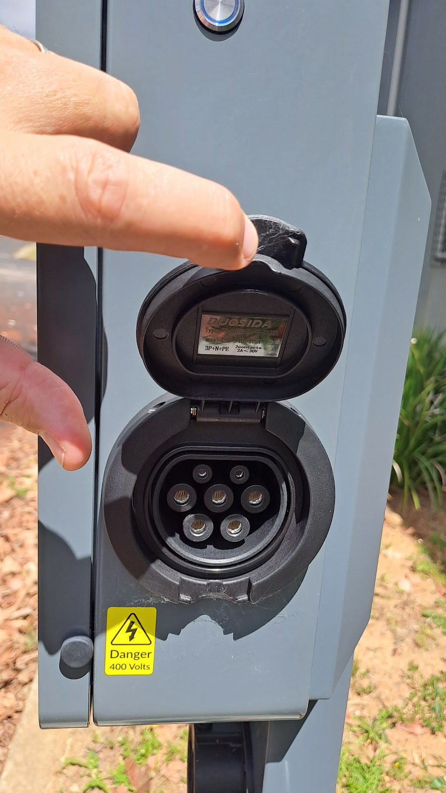 Exploren Charging Station | 2 Hall St, Warialda NSW 2402, Australia | Phone: 1300 755 087