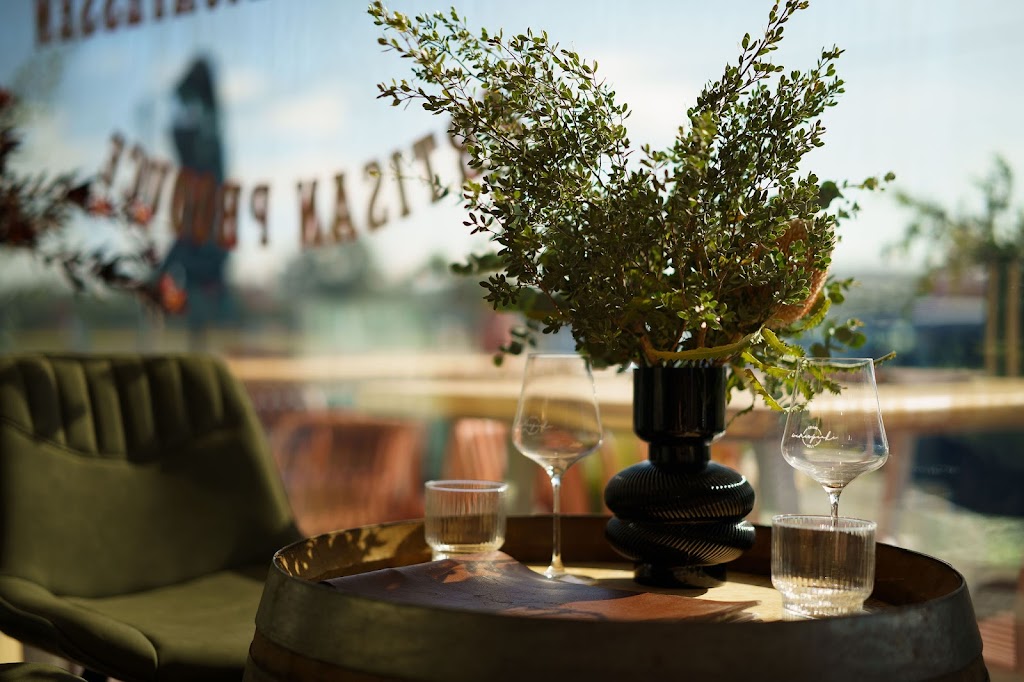 winespeake cellar + deli anglesea | 141 Great Ocean Rd, Anglesea VIC 3230, Australia | Phone: 0480 717 874