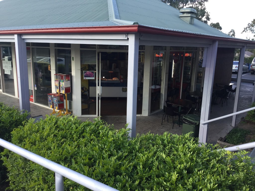 Julie Street Seafood Takeaway & Cafe | restaurant | 4/11 Julie St, Crestmead QLD 4132, Australia | 0738030288 OR +61 7 3803 0288