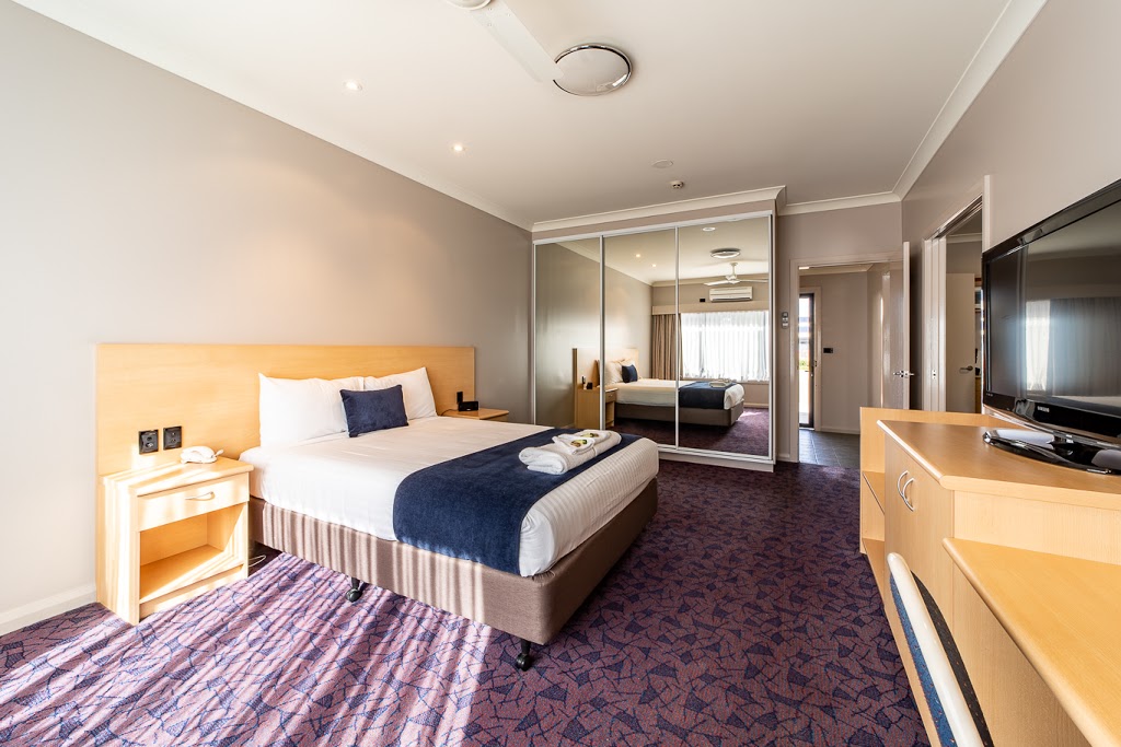 Albert Motel | Cnr Albert and, Morton St, Moree NSW 2400, Australia | Phone: (02) 6751 1040