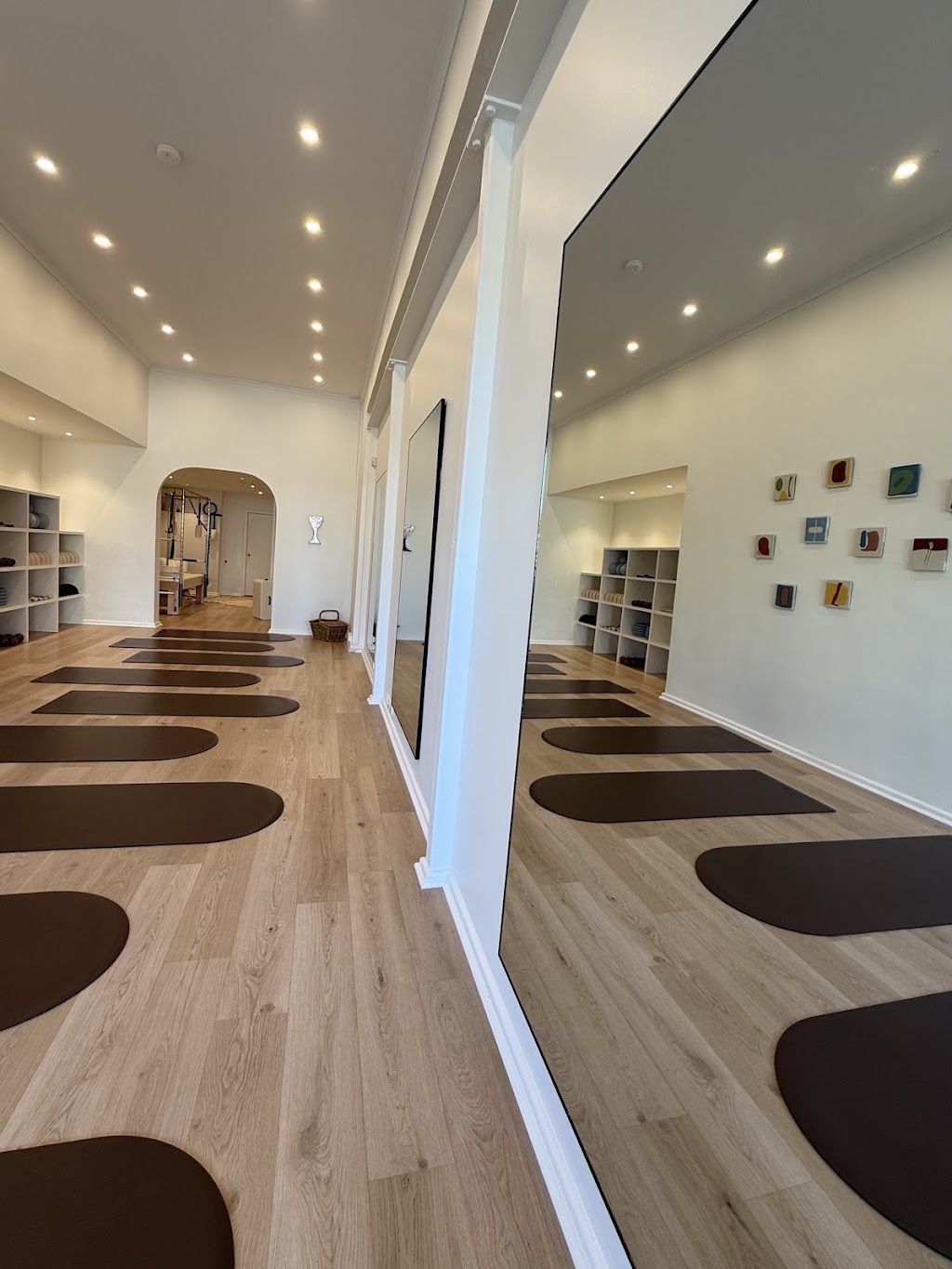 Benda Studio | 23 Albion St, Waverley NSW 2024, Australia | Phone: 0483 969 608