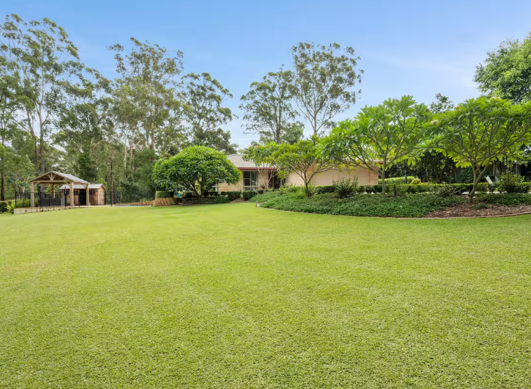 Tallia Glen B & B | 51 Pinehyrst Dr, Moonee Beach NSW 2450, Australia | Phone: 0406 199 863