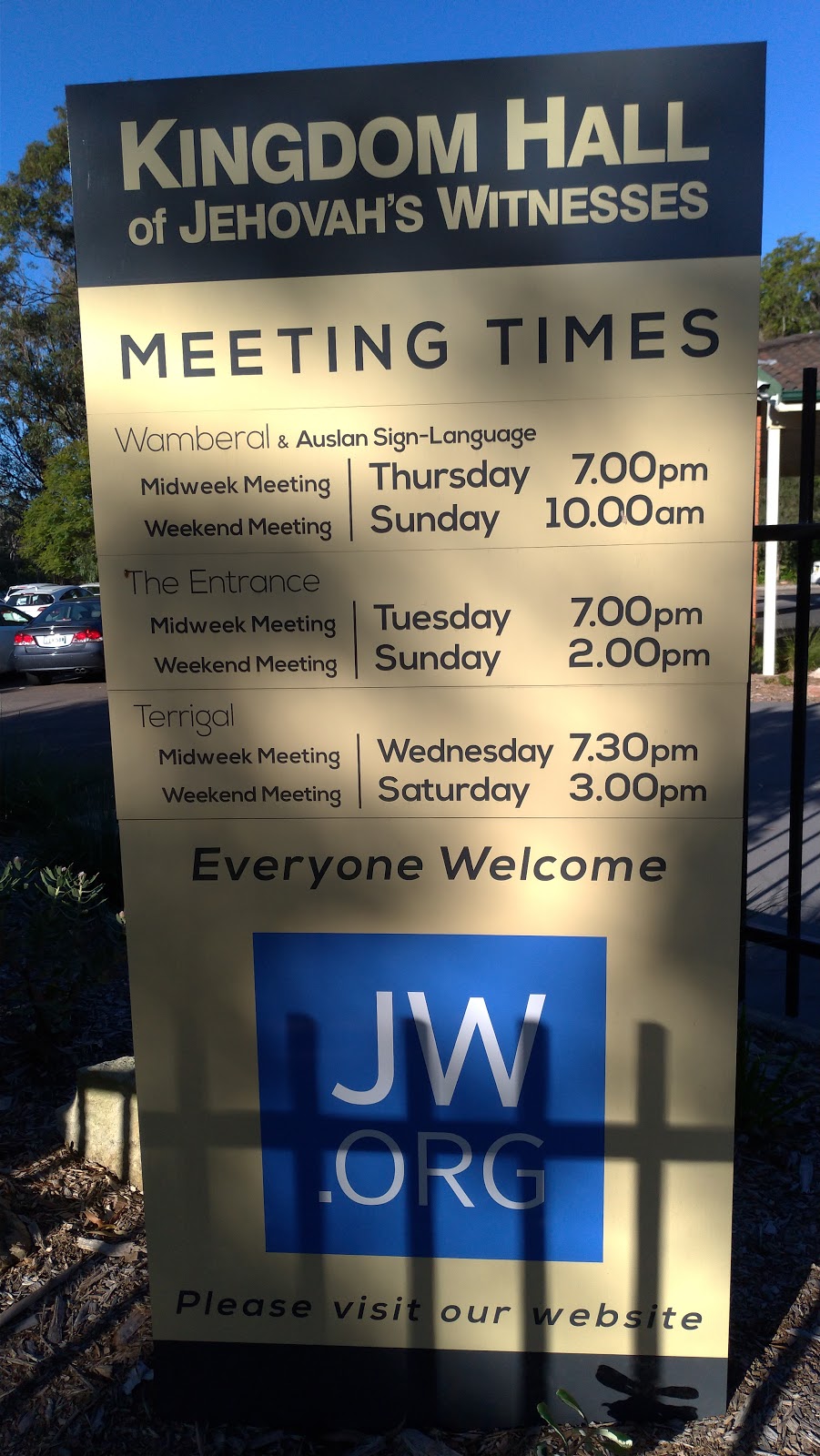 Kingdom Hall of Jehovahs Witnesses | church | 8 Old Tumbi Rd, Wamberal NSW 2260, Australia