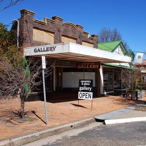 Barking Dog Gallery | art gallery | 36 Bridge St, Uralla NSW 2358, Australia | 0267783800 OR +61 2 6778 3800