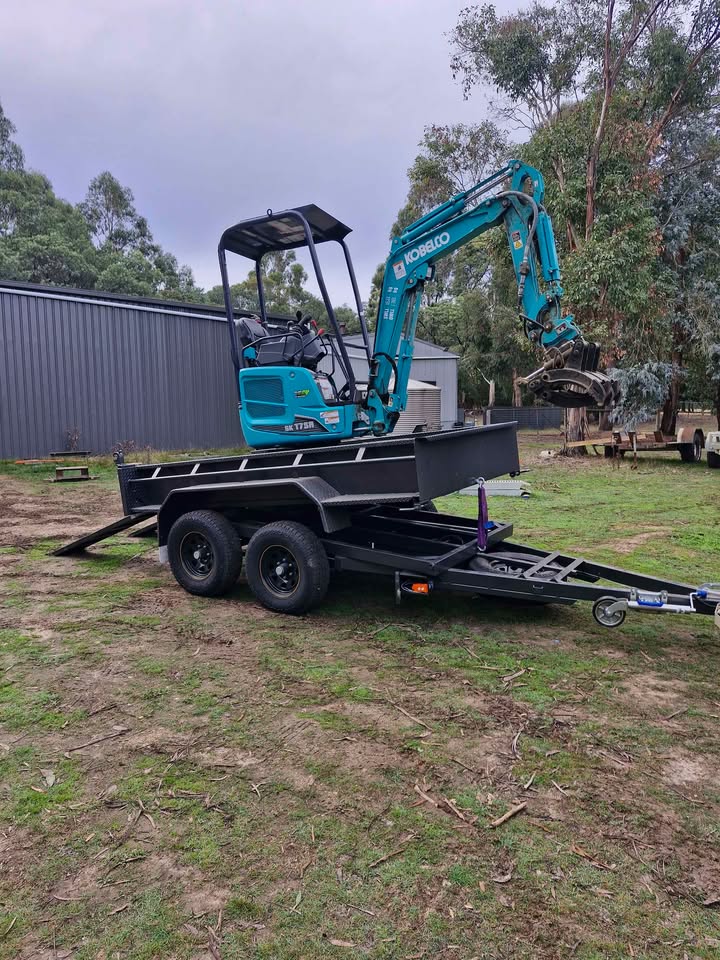 Paxton Machinery Hire | Taylors Rd, Haddon VIC 3351, Australia | Phone: 0429 342 806