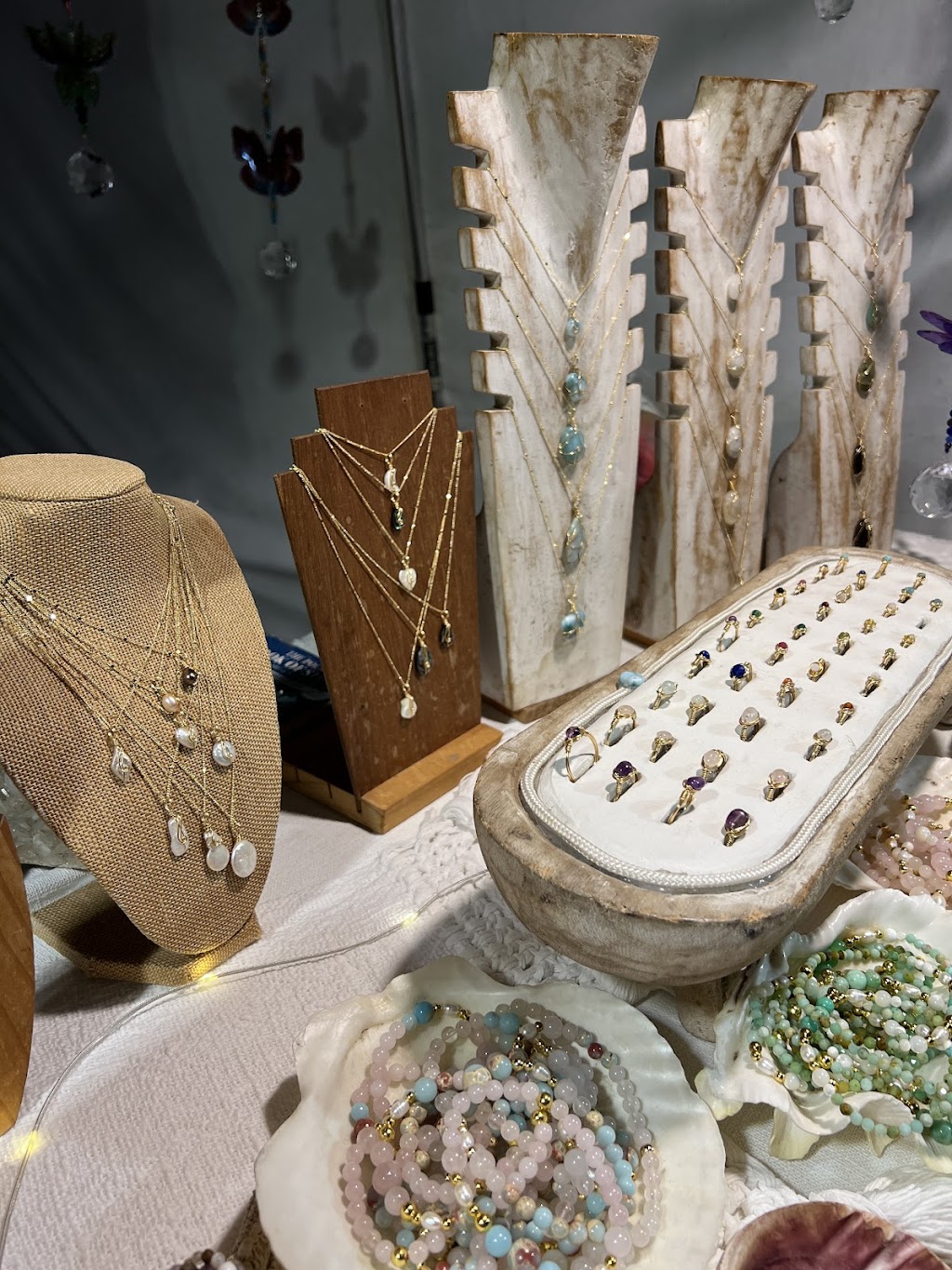 The Crystal Artisan | Surfers Paradise Blvd, Surfers Paradise QLD 4217, Australia | Phone: 0455 370 500