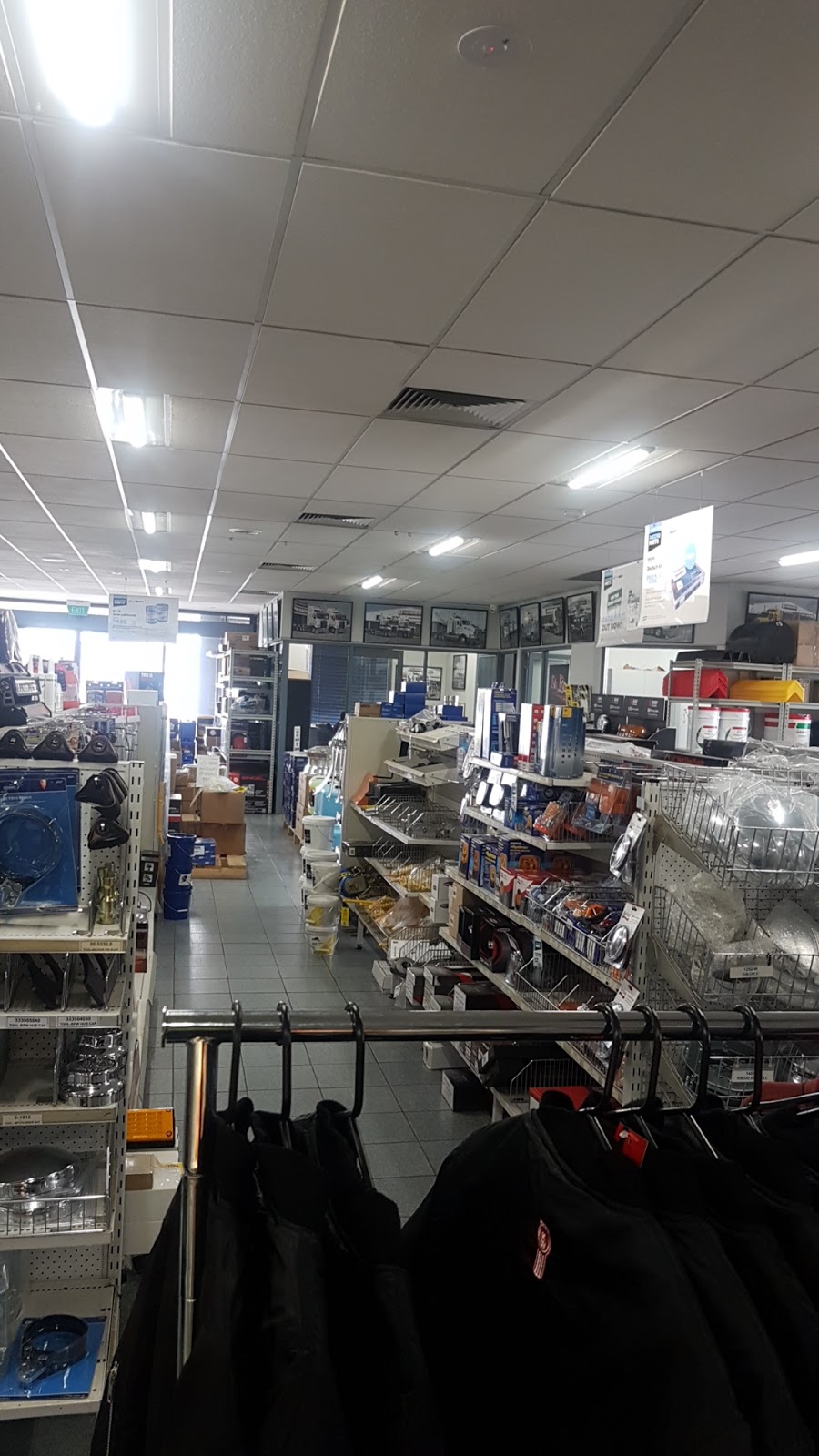 Graham Thomson Motors | car repair | 138-144 New Dookie Rd, Shepparton VIC 3630, Australia | 0358213977 OR +61 3 5821 3977