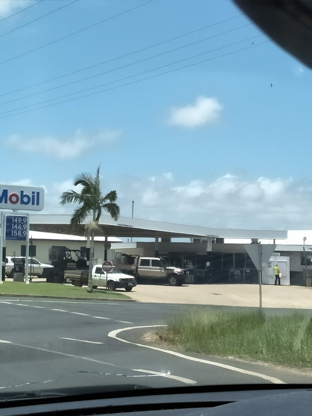 Mobil Cooktown | gas station | 210 Endeavour Valley Rd, Cooktown QLD 4895, Australia | 0740696863 OR +61 7 4069 6863