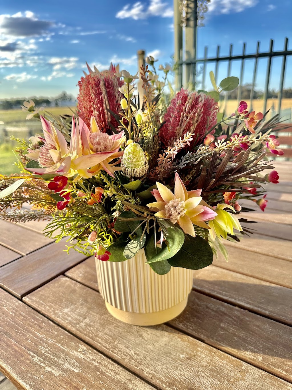 Florist gump flowers | 13 Prince St, Rosedale VIC 3847, Australia | Phone: 0402 138 639