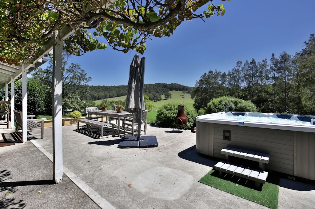 Latitude South Coast - Boutique Holiday Rentals | 2/30 Duranbah Dr, Huskisson NSW 2540, Australia | Phone: (02) 4406 5010