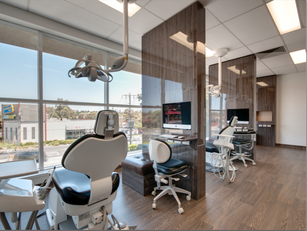 iSmile Orthodontics Caroline Springs | dentist | 92 Inglewood Dr, Burnside Heights VIC 3023, Australia | 0393079370 OR +61 3 9307 9370