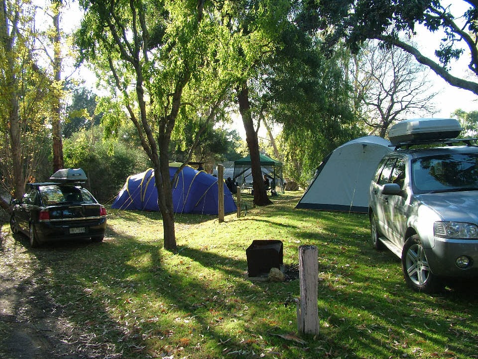 Grampians Paradise Camping and Caravan Parkland | campground | 443 Long Gully Rd, Pomonal VIC 3381, Australia | 0353566309 OR +61 3 5356 6309