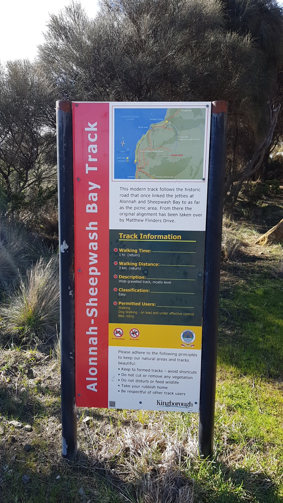 Allonah Sheepwash Track Carpark | 21-25 Ritchie St, Alonnah TAS 7150, Australia