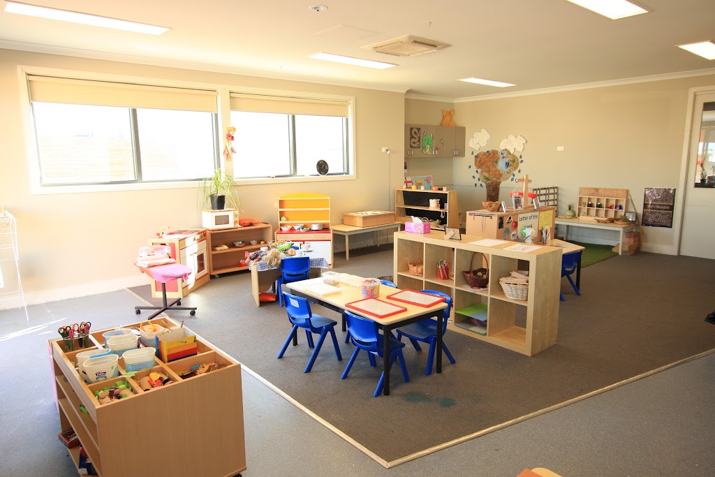 Essendon Fields Kinder Haven | school | 35 Bristol St, Essendon VIC 3041, Australia | 1800413856 OR +61 1800 413 856