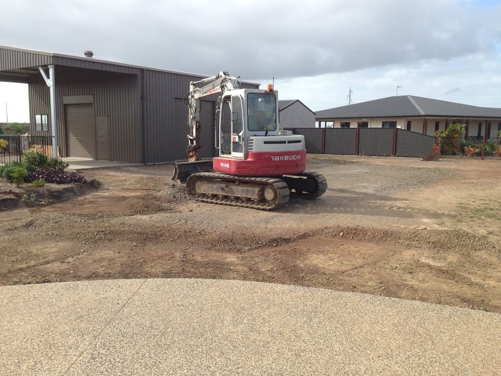 Hanlon Excavation and Demolition | general contractor | 9 Paynes Rd, Alloway QLD 4670, Australia | 0427597055 OR +61 427 597 055