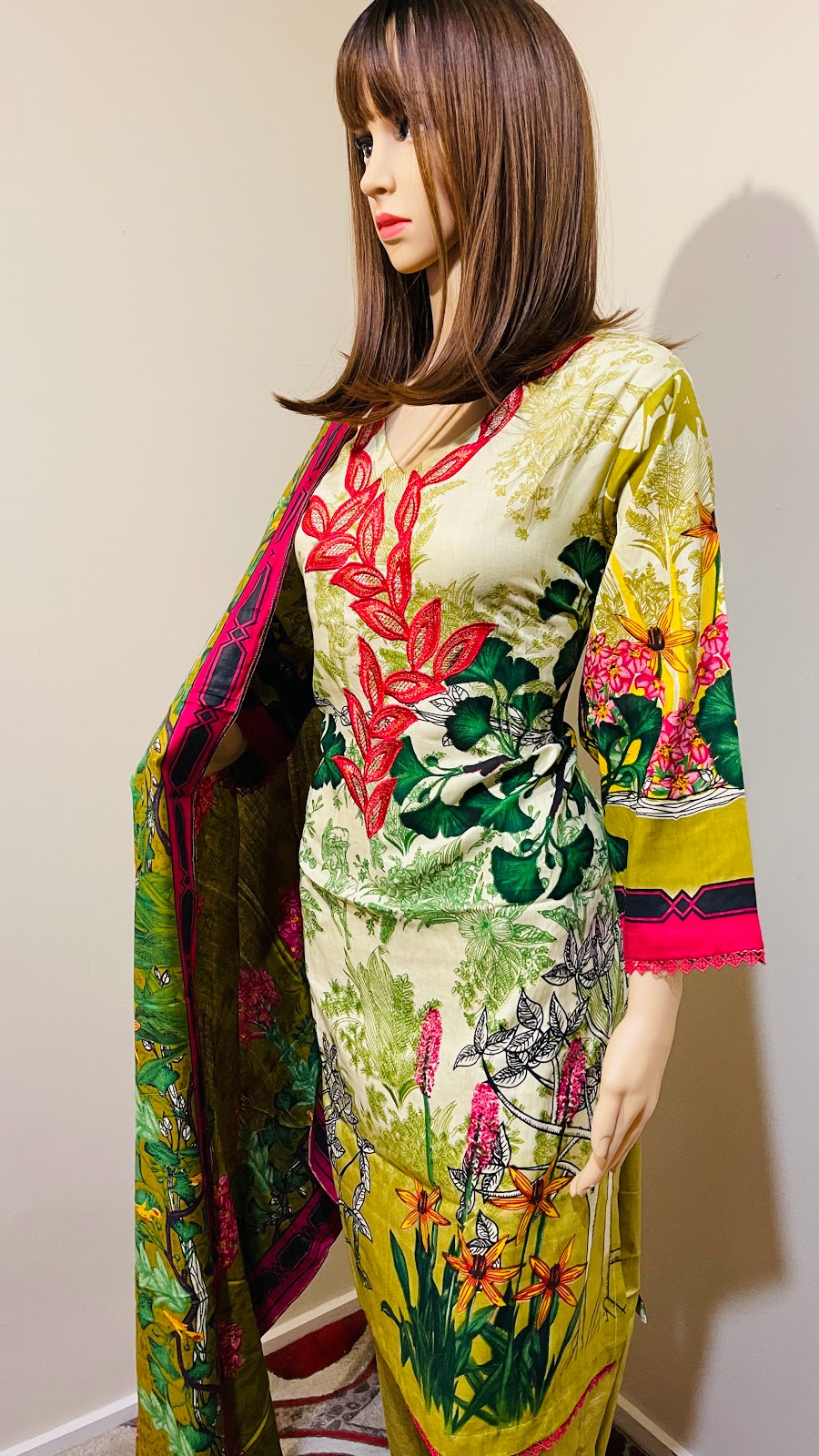 Pakistani / indian Dresses Suits | clothing store | 8/18 Leakes Rd, Laverton North VIC 3026, Australia | 0406758294 OR +61 406 758 294